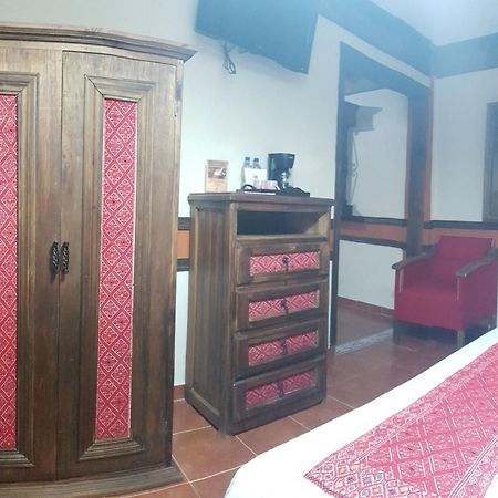 Nuestras Raices Hotel - Museo - Restaurante San Cristóbal de Las Casas Eksteriør bilde